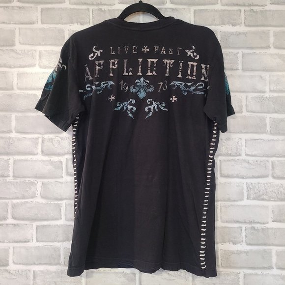 Affliction T Shirt Live Fast Dark Ages Stitched 1973 Eagle SZ M Distressed Hems - Picture 3 of 9